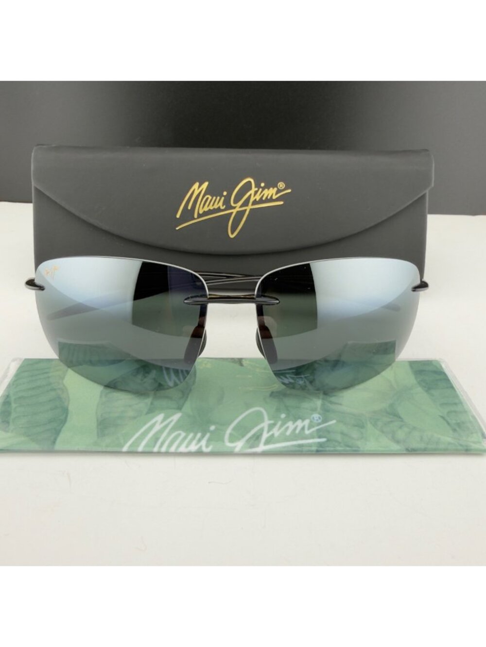 Maui Jim MJ422-02 Breakwall Sunglasses Black Wrap 63-13-127 READ